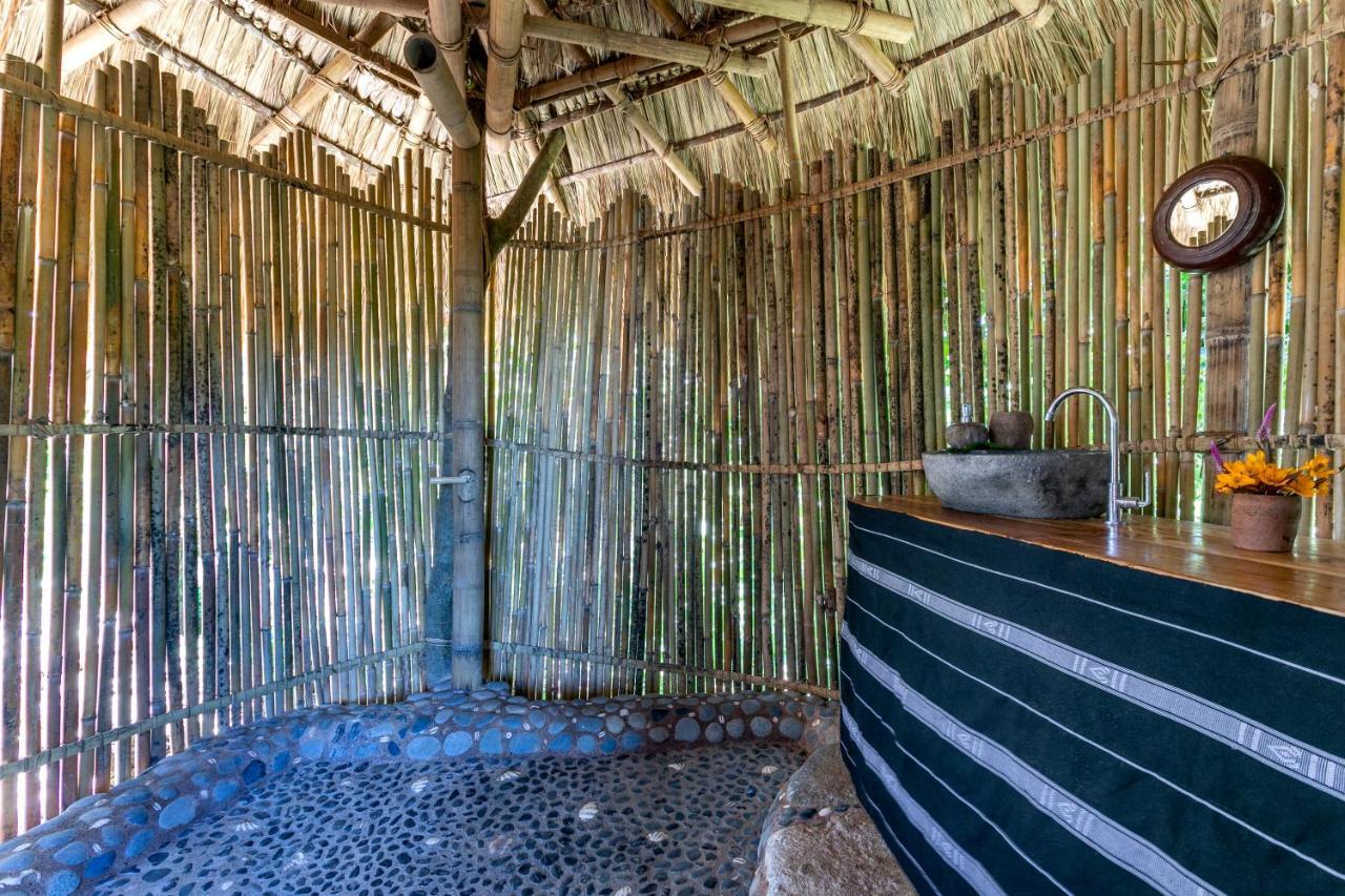 Ngalung Kalla Retreat Waikabubak Exterior photo