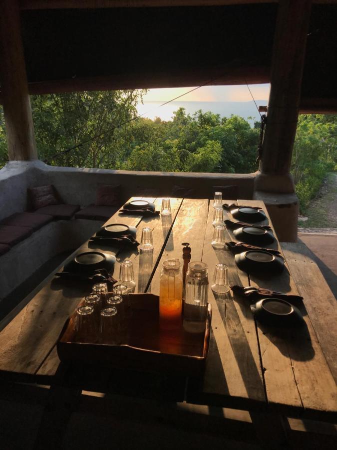 Ngalung Kalla Retreat Waikabubak Exterior photo